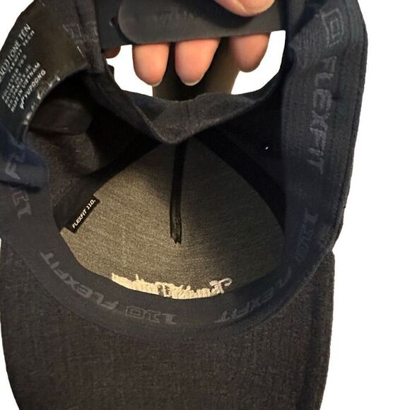 Travis Mathew Hat Cap Gray 110 Flexfit Tech Snapback Golf Embroidered Logo - Picture 2 of 8